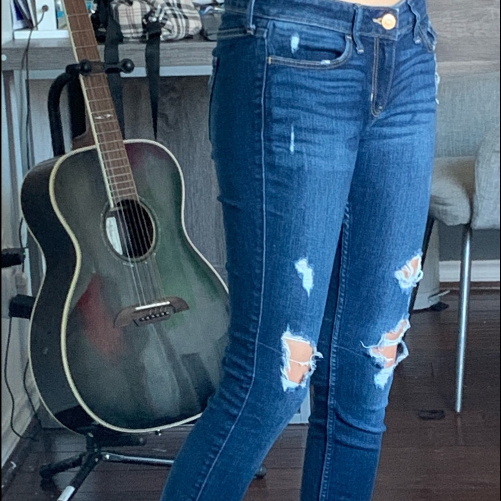 HOLLISTER LOW RISE SKINNY JEANS